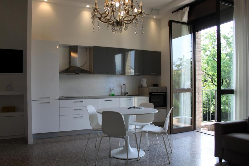 Apartament La Casa Di Antoine Cesano Maderno Zewnętrze zdjęcie